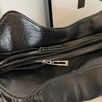 Uma - Dual Zipper Large Capacity Shoulder Bag